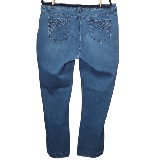 Lee Women's Denim Jeans Size 18W - Picture 5 of 11